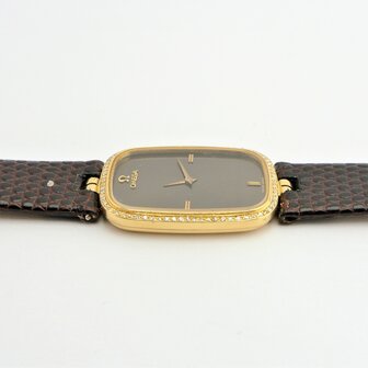 Omega 18k gold case with diamonds ref 1365