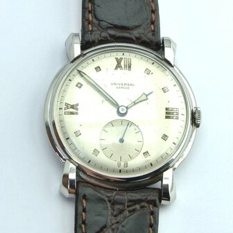 Universal Gen&egrave;ve Vintage 1942 | Cal 262
