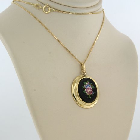 18k gouden collier met hanger met onyx en micro mozaiek in een vorm van een bloem