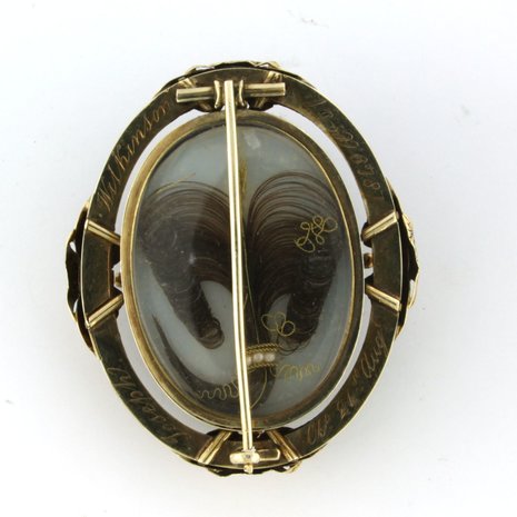 goud met zilver broche bezet met onyx en roos diamanten