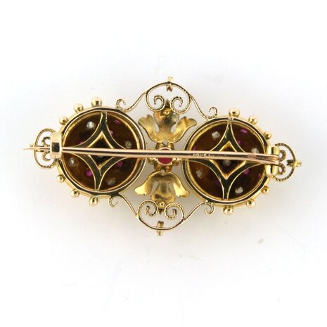 14k geelgouden broche bezet met robijn en diamant totaal circa 0,03ct