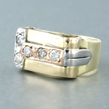 14 kt three-tone gold ring set with a brilliant cut diamond tot. 0.50ct