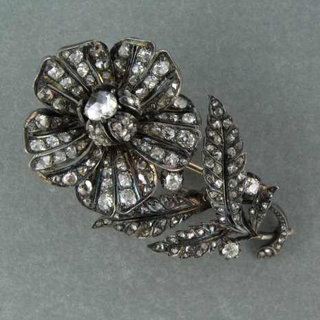 14k goud met zilver broche bezet met roos en old mine cut geslepen diamanten