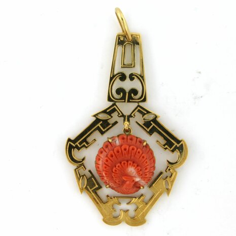 18k yellow gold pendant set with coral