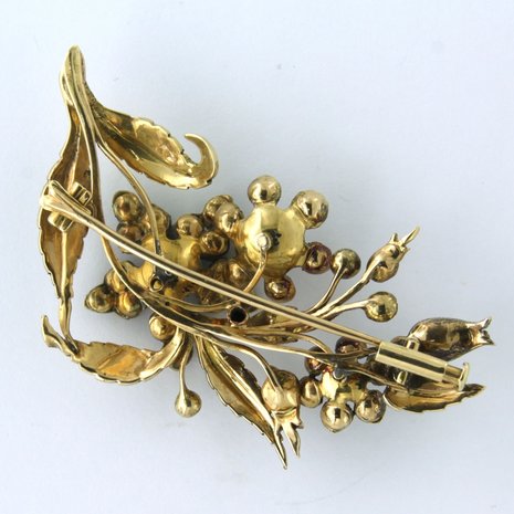 18k yellow gold branch brooch set with ruby ​​and diamond tot. 0.50ct