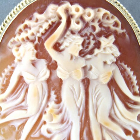 BWG (9k) cameo brooch