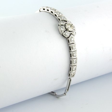 14 kt white gold link bracelet set with old European cut diamonds up to. 1,50ct