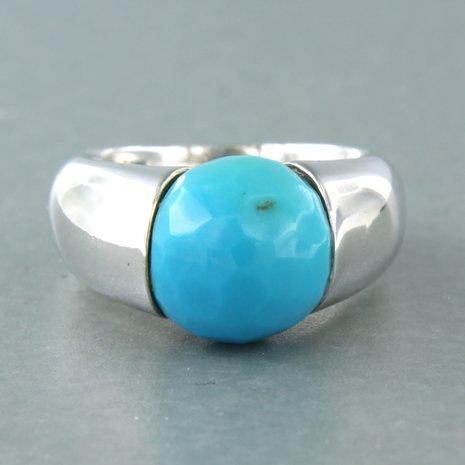 14 kt white gold ring set with turquoise