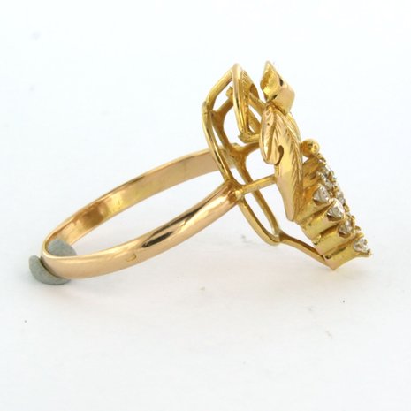18k geel gouden ring bezet met briljant en single cut geslepen diamanten tot. 0,40ct