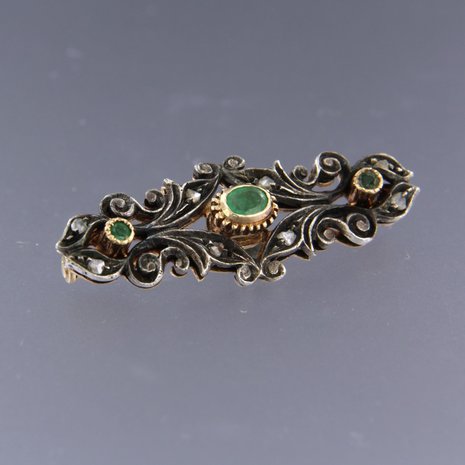 18k gold with Z1 silver brooch with emerald and diamond