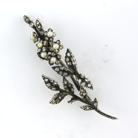 14k gold with silver brooch with pearl and diamond