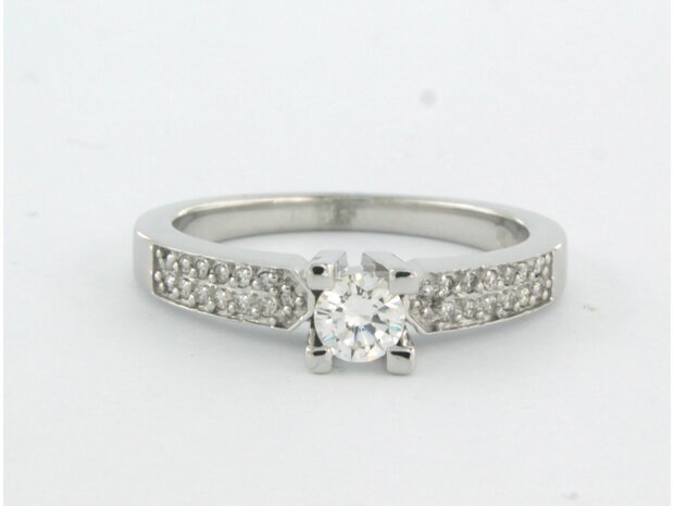 18k wit gouden ring bezet met briljant geslepen diamant tot. 0,40ct