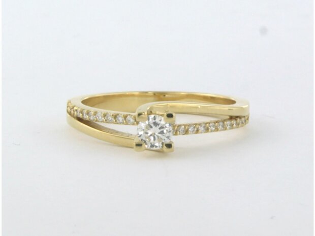 18k geel gouden ring bezet met briljant geslepen diamant tot. 0,30ct - rm 17.5 (55)