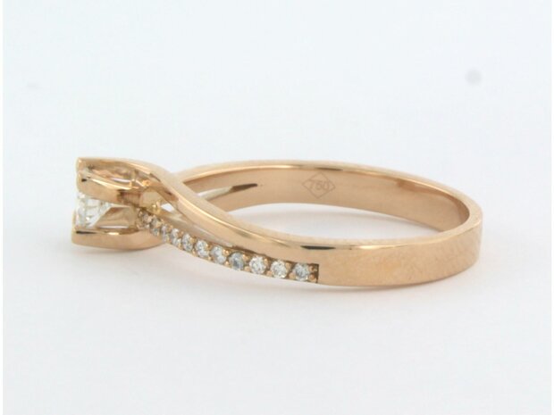 18 kt red gold ring set with brilliant cut diamonds. 0.36ct - rm 17.5(55)