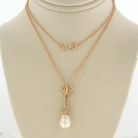 14k rosé gouden collier met hanger met parel en diamant 0.20 ct