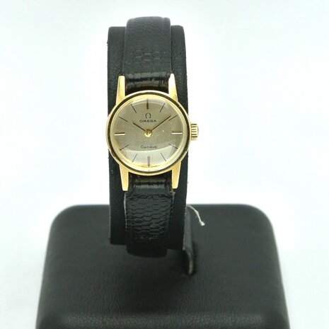 Omega Genève 18k yellow gold case ref 511.314