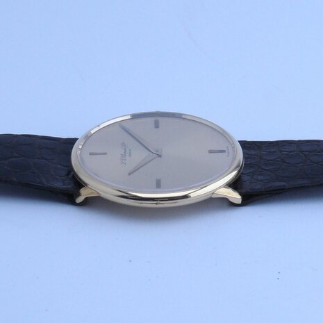 Chopard Genève 18k gold case ref 1024
