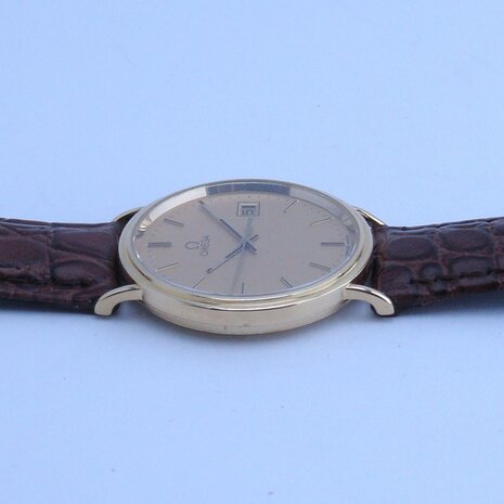 Omega De Ville 18k yellow gold ref 196.7500