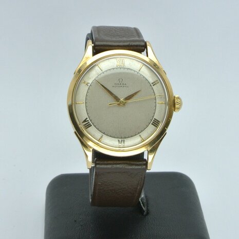 Omega Bumper Automatic Bumper 18k yellow gold case | ref 2421