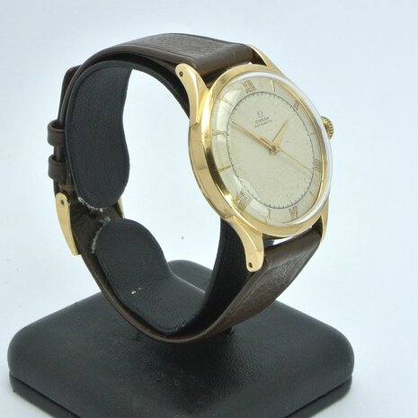 Omega Bumper Automatic Bumper 18k yellow gold case | ref 2421