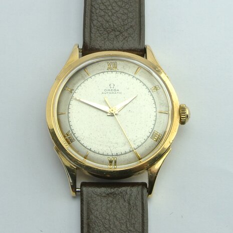 Omega Bumper Automatic Bumper 18k yellow gold case | ref 2421