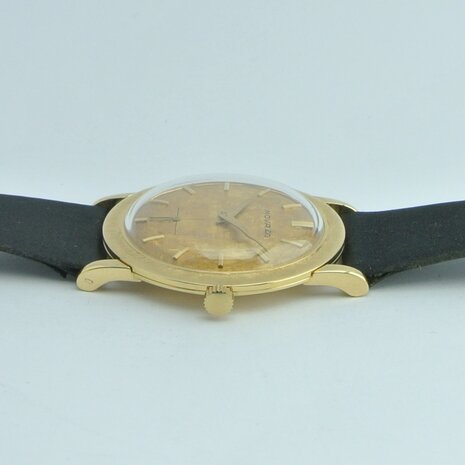 Movado 18k yellow gold case | ref 5354