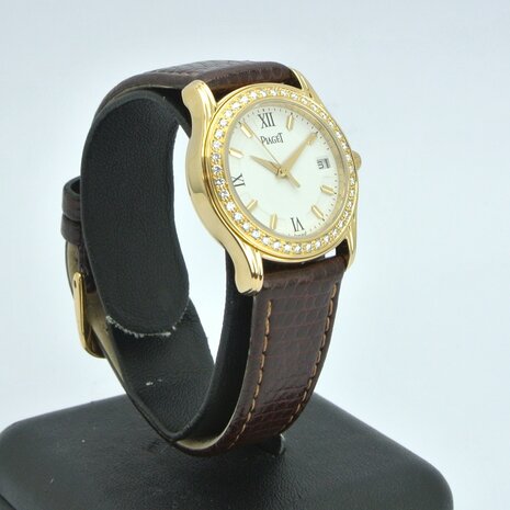 Piaget Polo ref 22005 | 18k gold case | factory diamond set