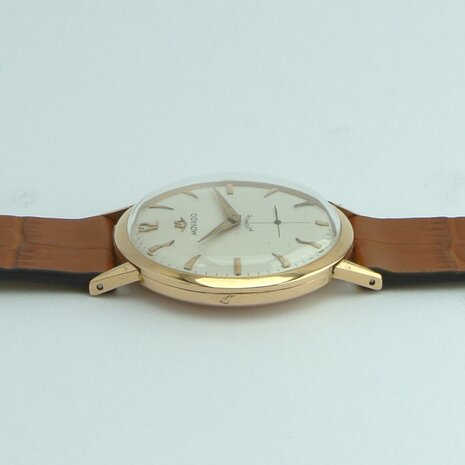 Movado Automatic | 18k gold case