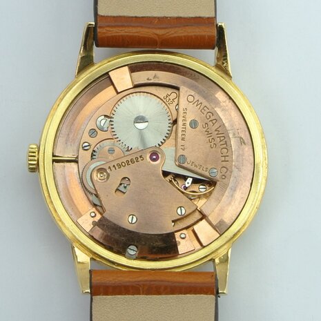 Omega Classic Vintage Automatic ref 2617 18k yellow gold case