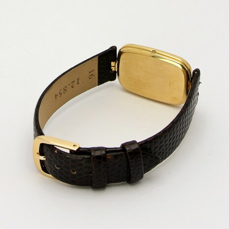 Omega 18k gold case with diamonds ref 1365
