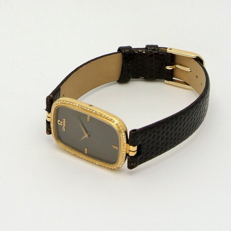 Omega 18k gold case with diamonds ref 1365