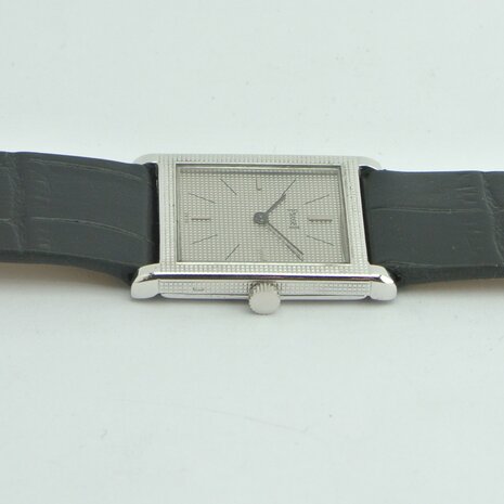 Piaget Tank 23mm x 29mm ref 931 A4