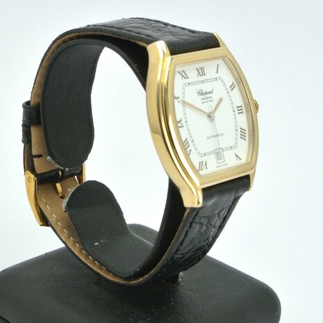 Chopard Genève Automatic 16/2247 | 18k gold case