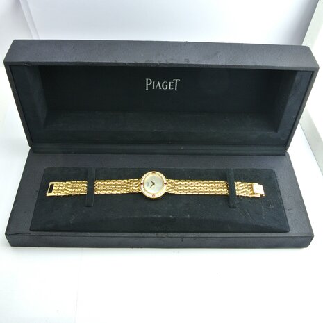 Piaget P10242 18k yellowgold watch