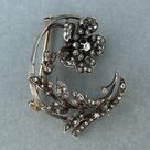 Goud-met-zilver-broche-bezet-met-diamant