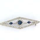 14K-wit-gouden-broche-bezet-met-saffier-en-single-cut-geslepen-diamant-tot.-040ct