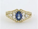 18k-bicolour-goud-ring-met-centraal-saffier-en-briljant-geslepen-diamant-0.64ct