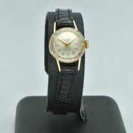 A.-Lange-&amp;-Söhne-Vintage-18k-yellow-gold-case-ref.-6335